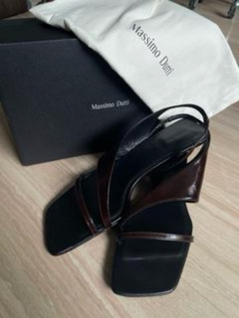 Massimo Dutti leather brown Sandals